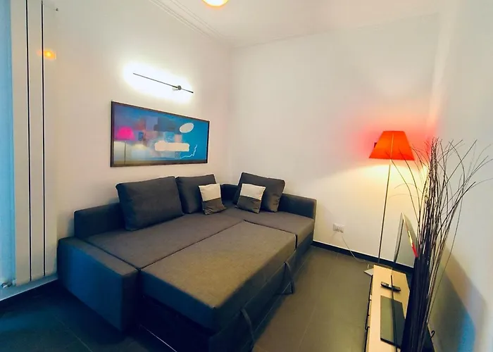 Hc - Appio Skyline Petit Attic *